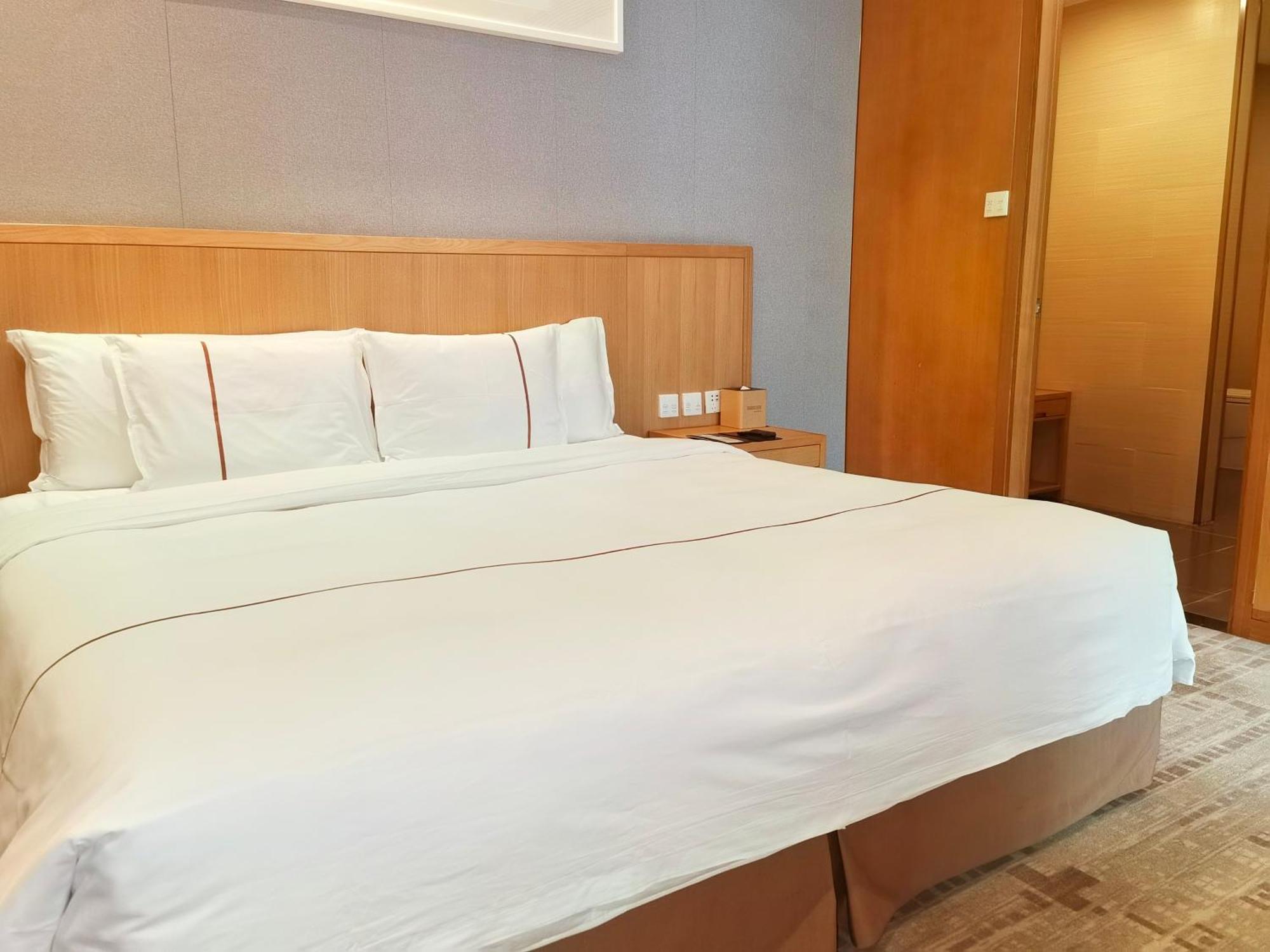 Holiday Inn Guangzhou Zhujiang New Town By Ihg Ngoại thất bức ảnh