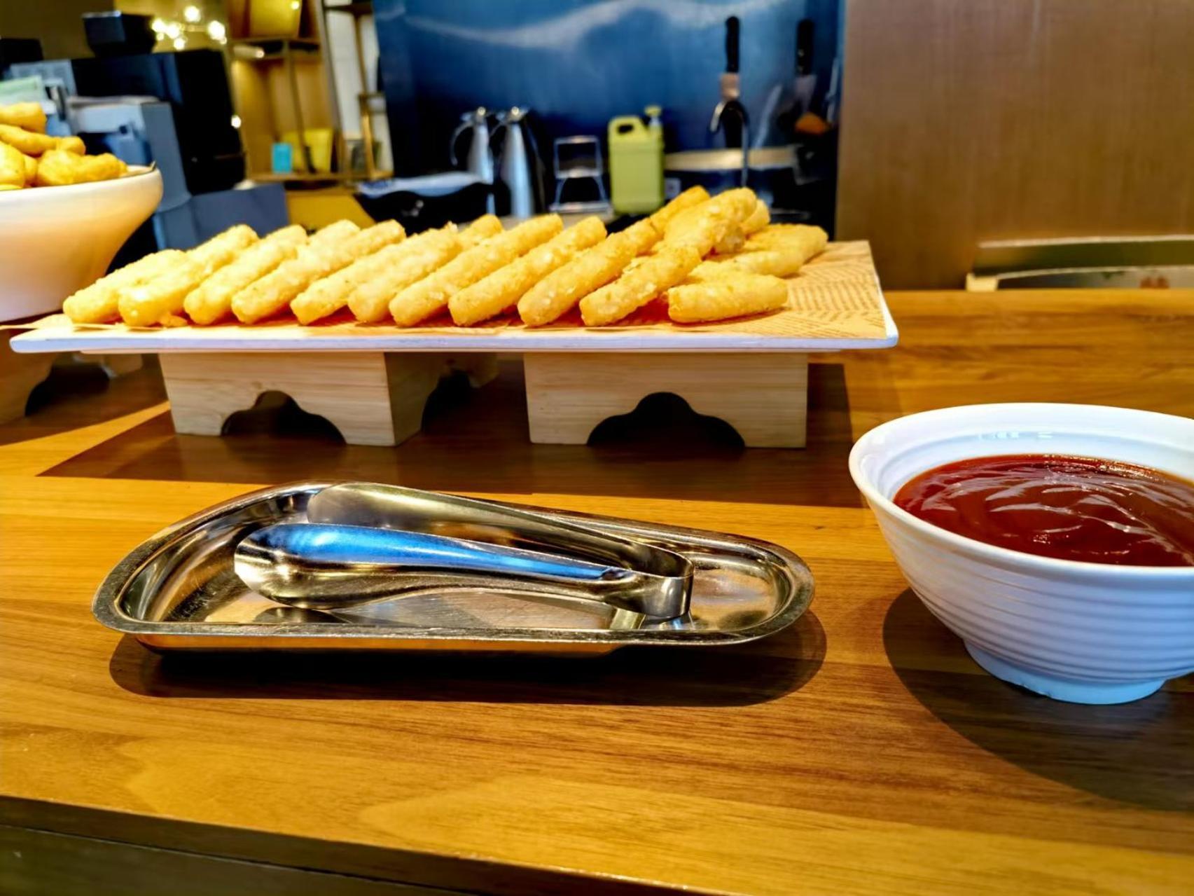 Holiday Inn Guangzhou Zhujiang New Town By Ihg Ngoại thất bức ảnh